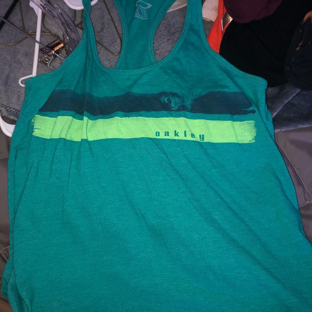 oakley tank top